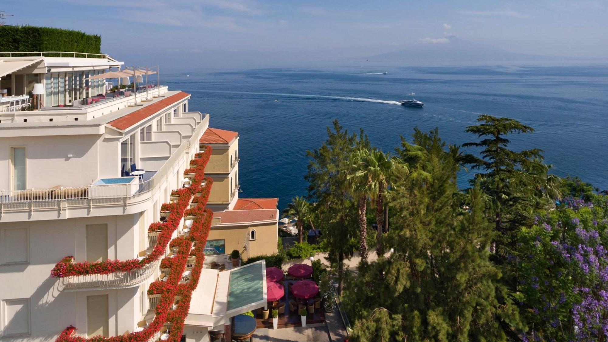 Staying In Sorrento City Centre: 7 Beach Hotels Compared