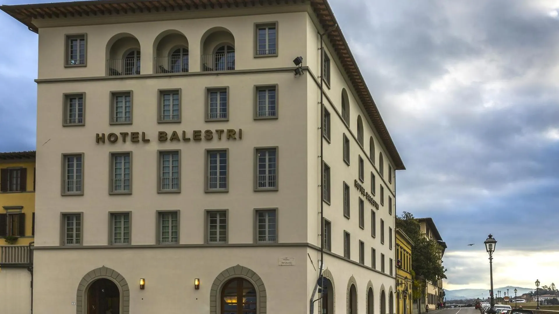 Where to Stay in Florence Centre: 8 Best Central Hotels