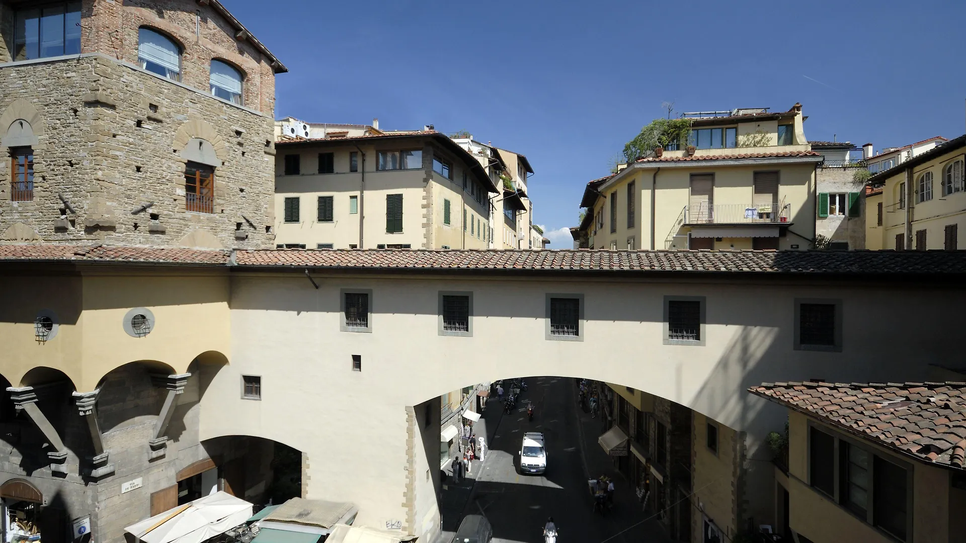 Where to Stay Near Palazzo Pitti: 5 Best Florence Hotels