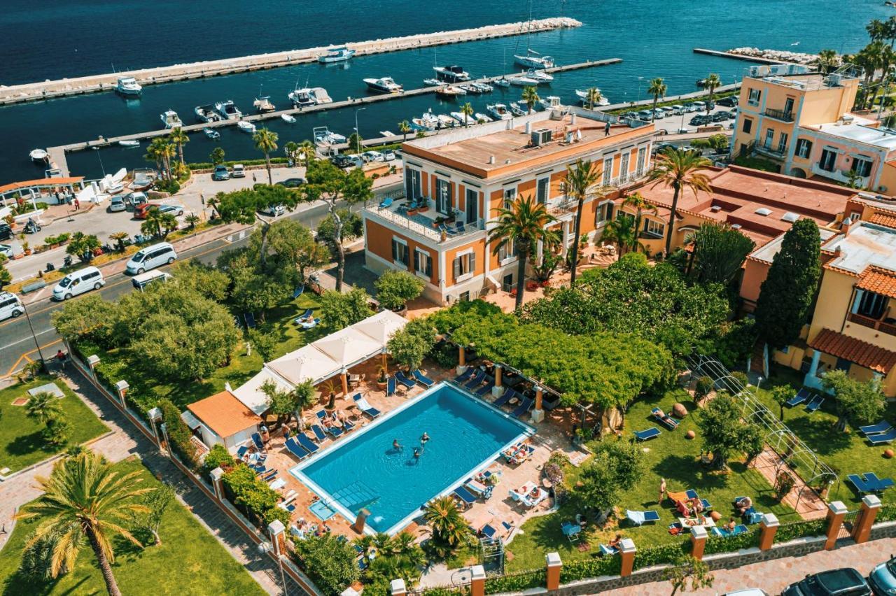 Staying Near Citara Beach: 4 Central Ischia Hotels Compared